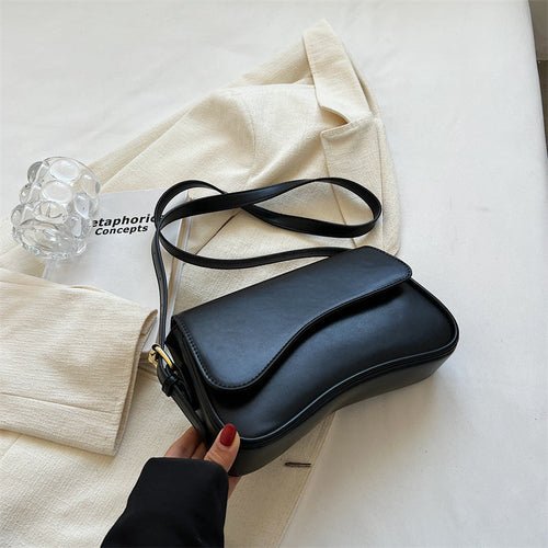 VelouraCraft™ – Magnetic Buckle Shoulder Bag